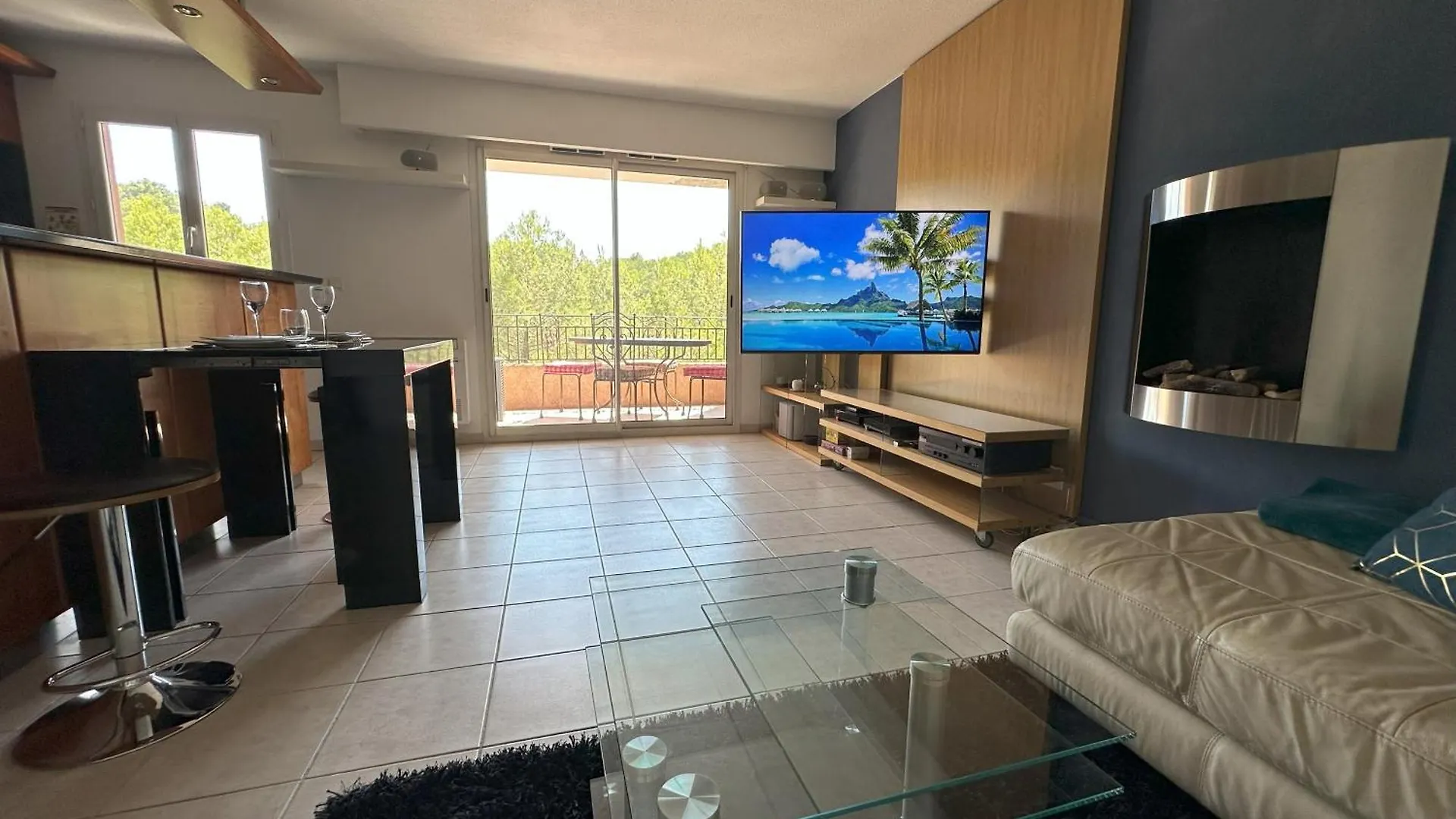 穆然Superbe 3Pieces, Balcon, Garage, Clim, Piscine公寓 穆然
